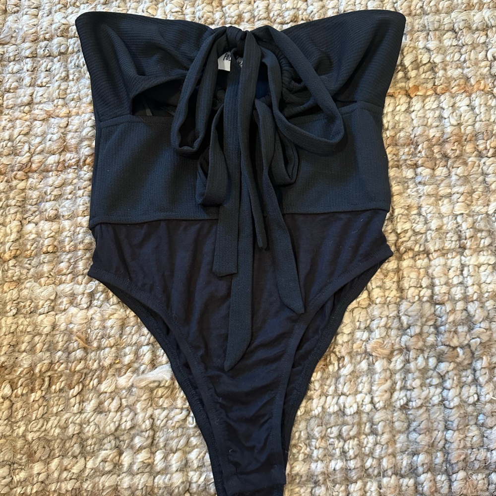 NEVER WORN Princess Polly Bodysuit